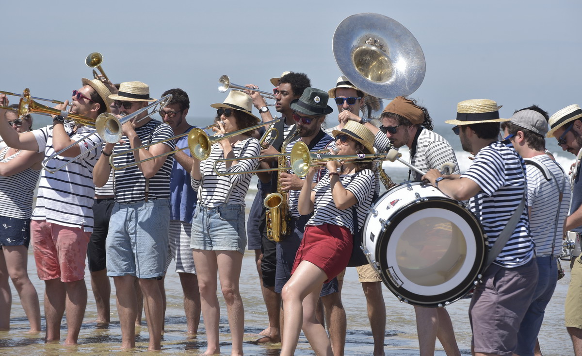 Brass band jazz - funk