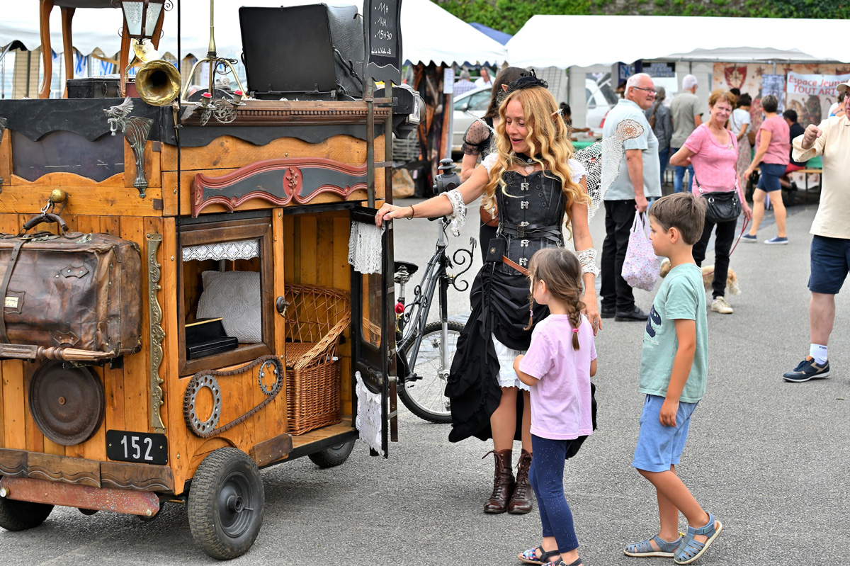 Le Vélocarrosse par la compagnie du Violon ailé